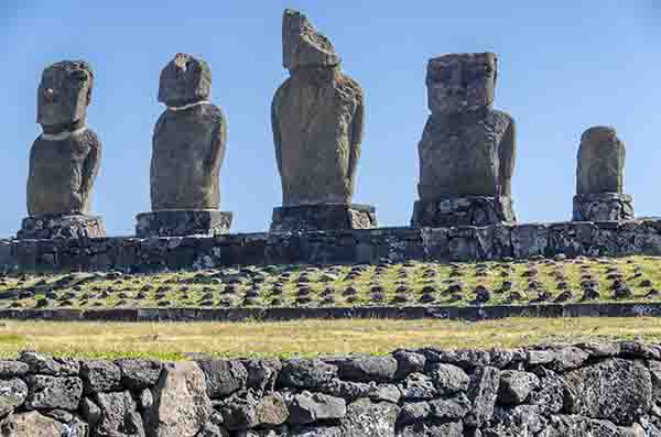 140 - Chile - isla de Rapa Nui o Pascua - Tahai - Ahu Tahai